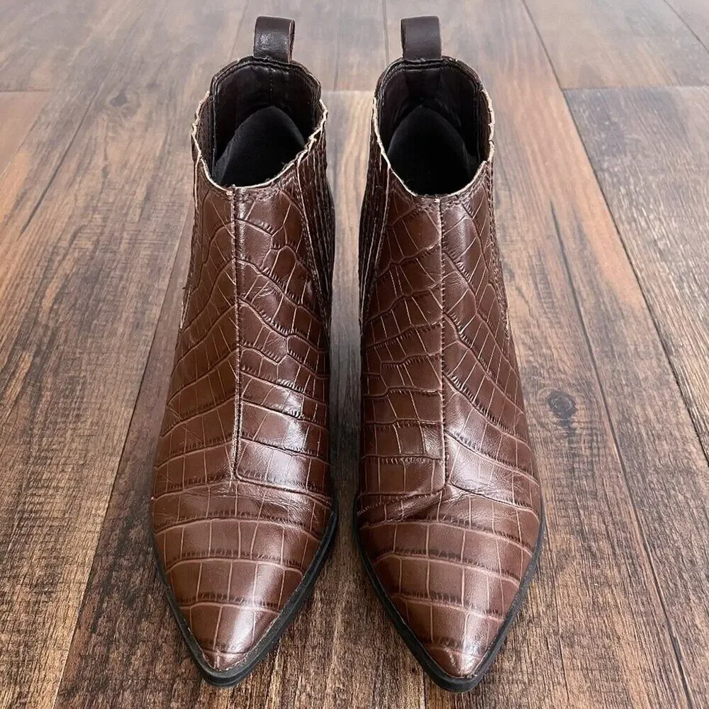 Marc Fisher Croc Embossed Ankle Bootie Pointed Toe Faux Leather Size 8.5 Brown